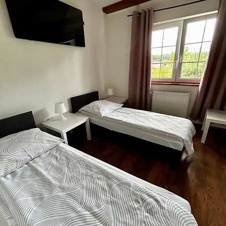 Goscinne Dudzinski 3* Leśna